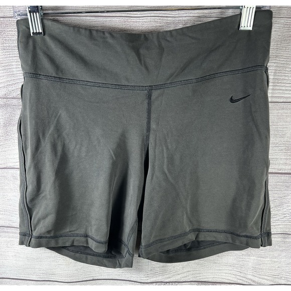 Nike Pants - Nike Dri-FIT Women's Medium Gray Compression Shorts Pockets Activewear